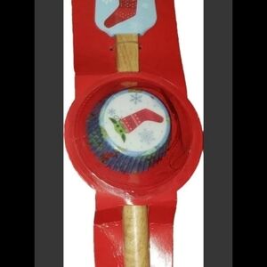 Christmas Star Wars The Mandalorian Silicone Spatula W/24PC Baking liners